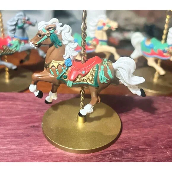 Hallmark 1989 Gingee Carousel Horse Figurines Set Of 4 Collectible Miniatures Wi - Picture 3 of 6